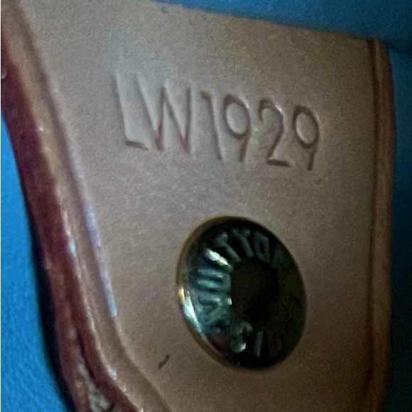 Louis Vuitton Monogram Vernis Houston - Picture 11 of 13